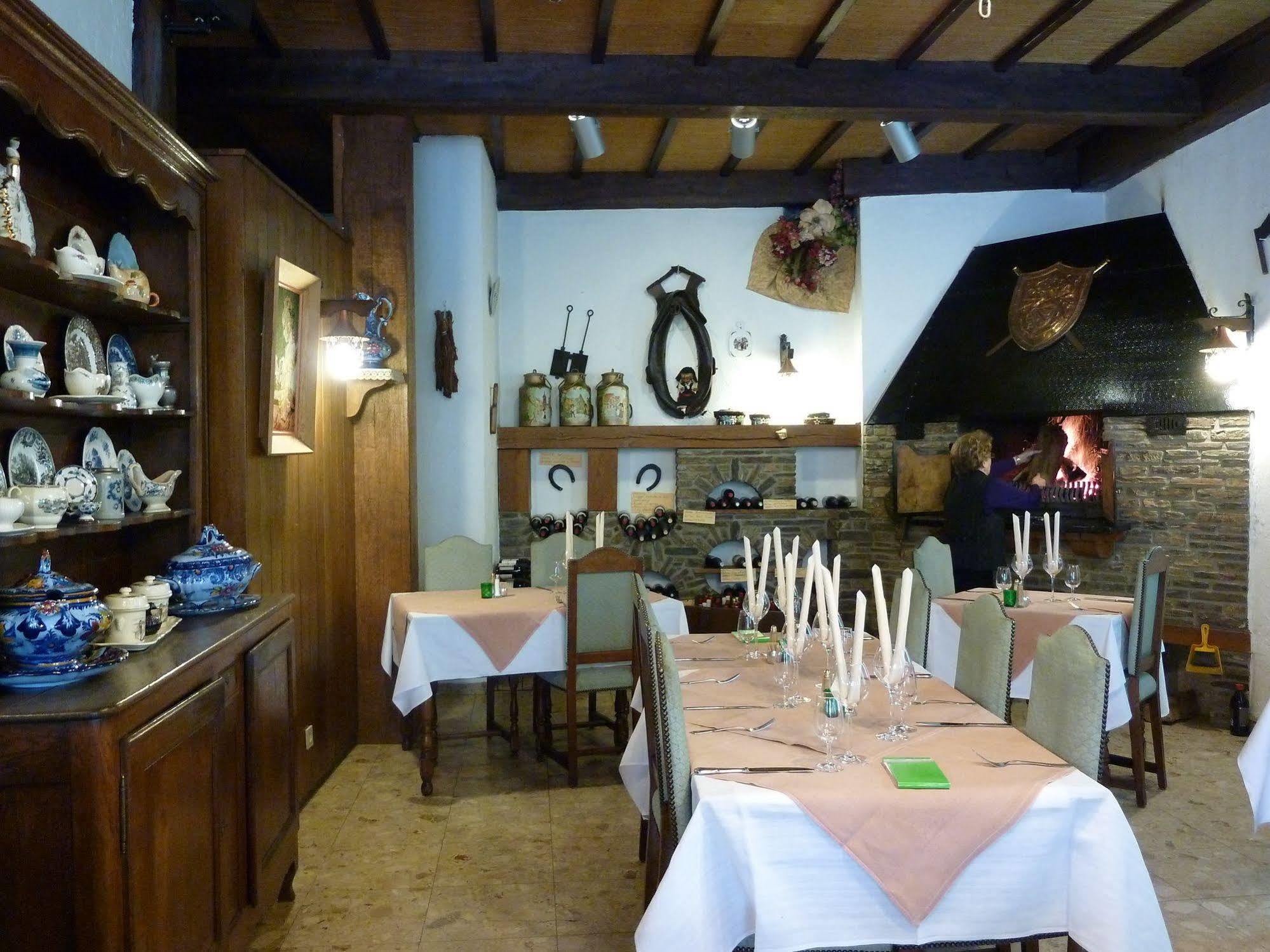 Auberge D'Alsace Hotel De France Bouillon Esterno foto