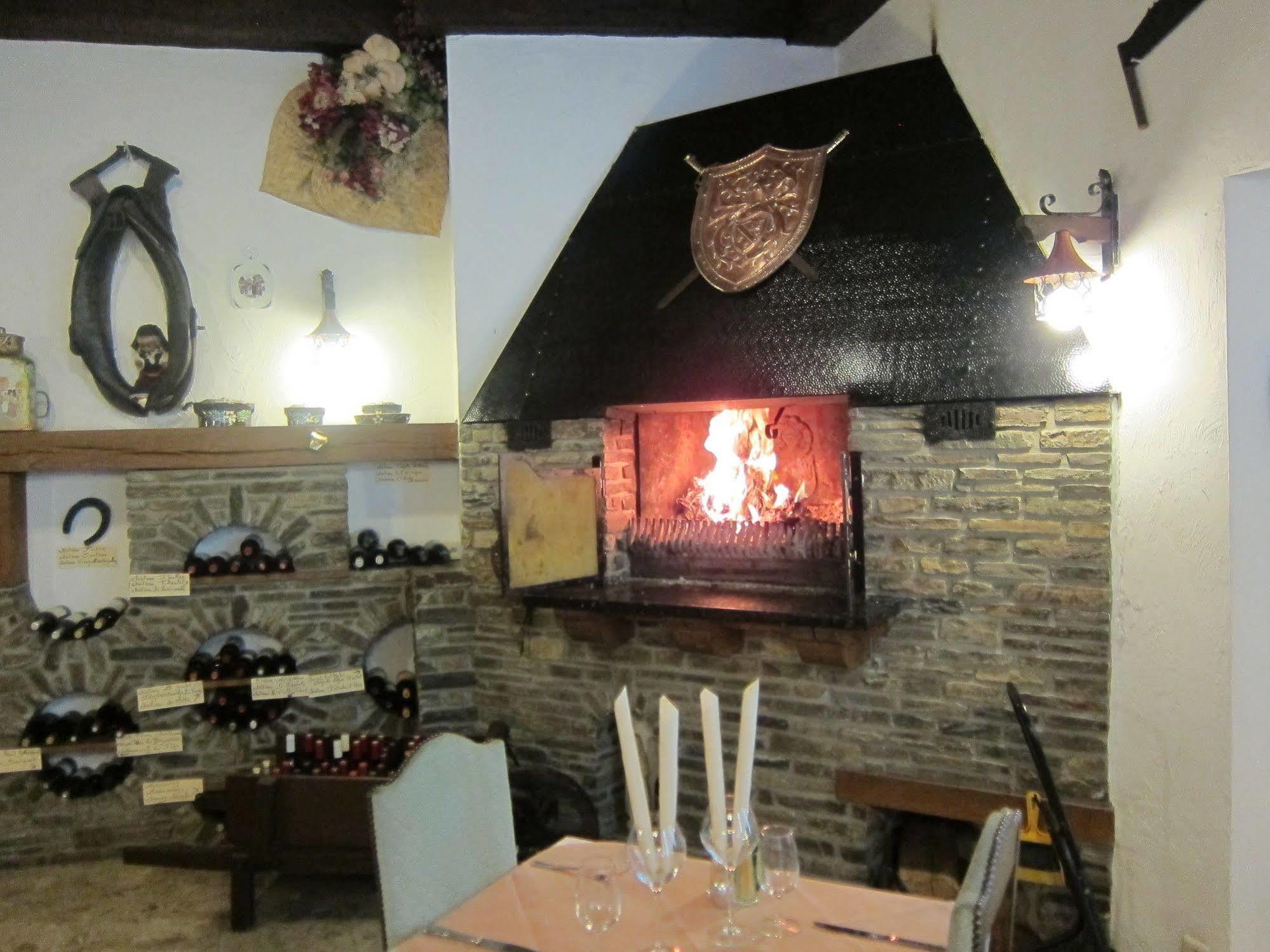 Auberge D'Alsace Hotel De France Bouillon Esterno foto