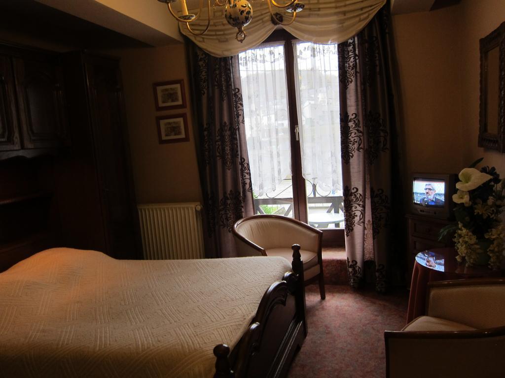 Auberge D'Alsace Hotel De France Bouillon Esterno foto