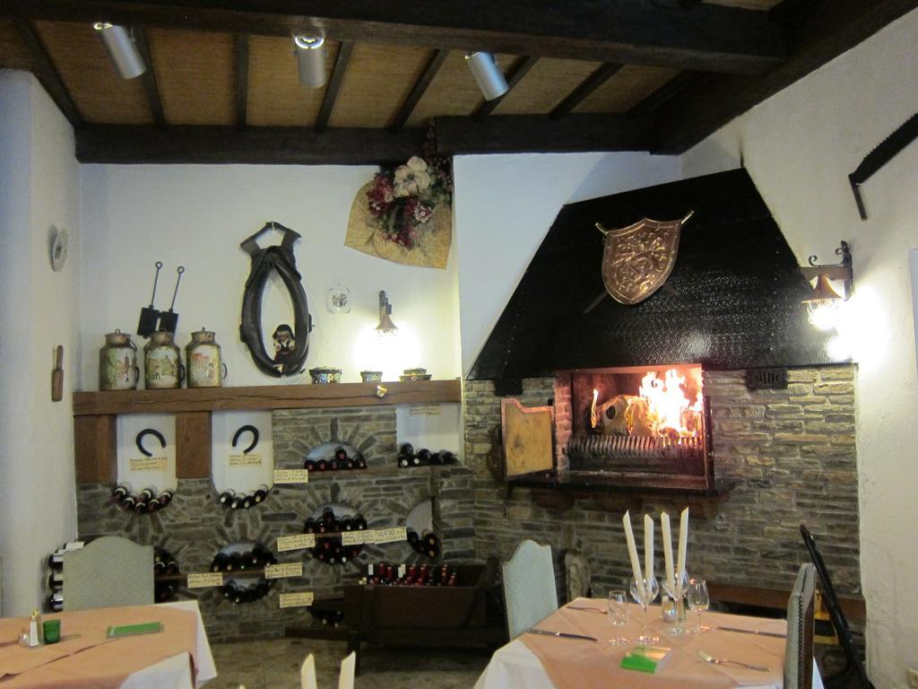 Auberge D'Alsace Hotel De France Bouillon Esterno foto