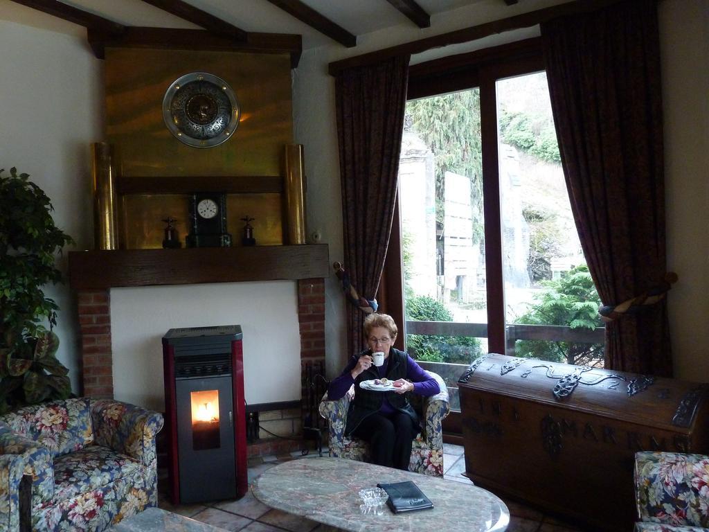 Auberge D'Alsace Hotel De France Bouillon Esterno foto